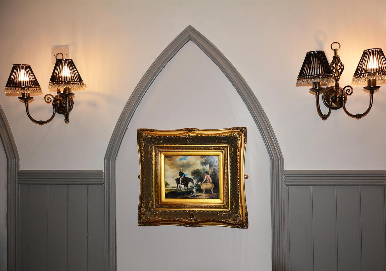 The Bell Shifnal Hotel Eksteriør billede